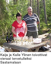 Kaija ja Kalle Ylinen toivottivat vieraat tervetulleiksi Sastamalaan