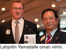 Lahjoitin Yamadalle oman viirini.